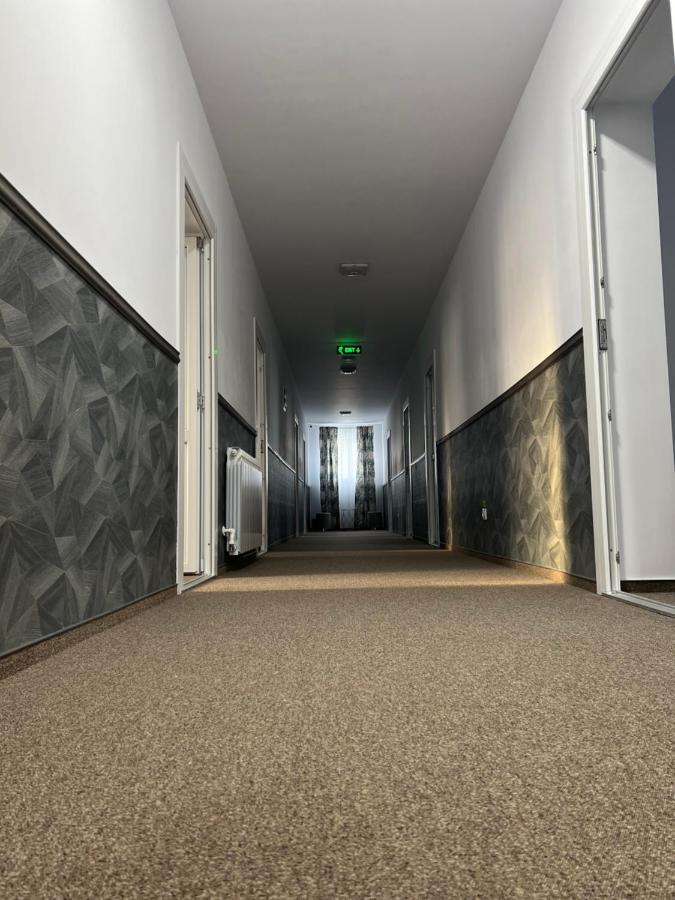 Stef Rooms Tirgu Frumos Exterior foto