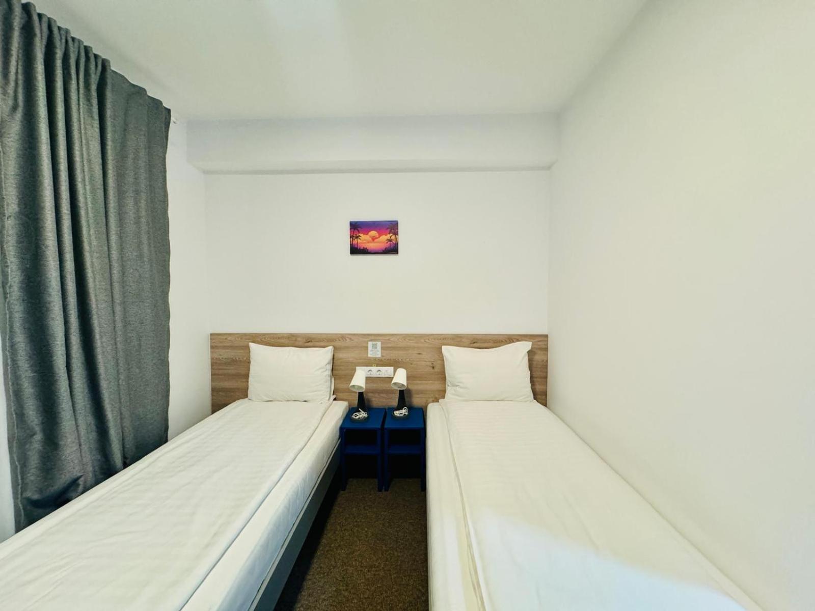 Stef Rooms Tirgu Frumos Exterior foto