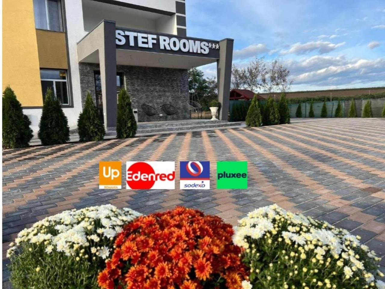 Stef Rooms Tirgu Frumos Exterior foto